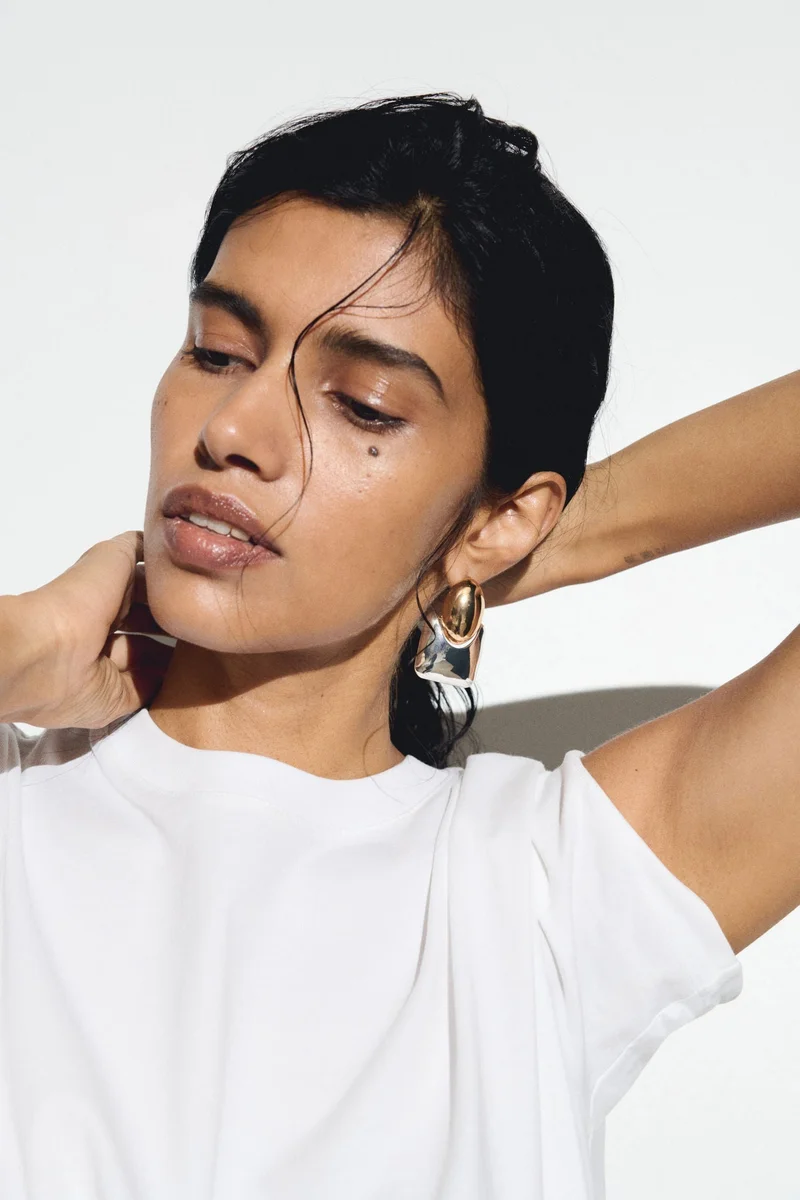 H&M Two-tone pendant earrings